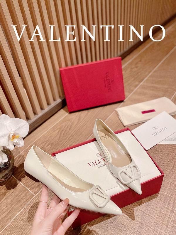 Valentino Women's Shoes 654